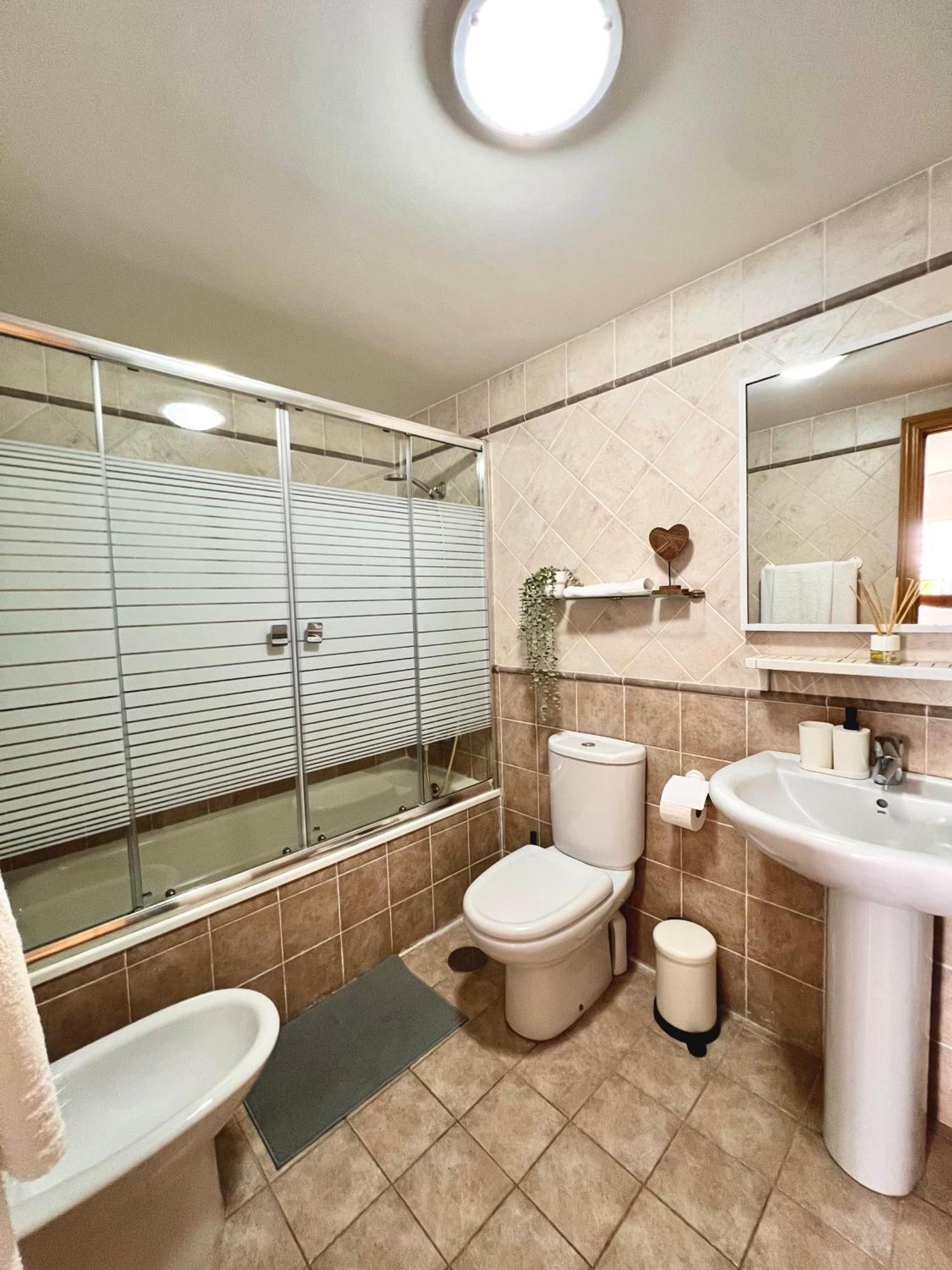 Casa Baviera Golf & Beach Caleta De Velez Exteriör bild